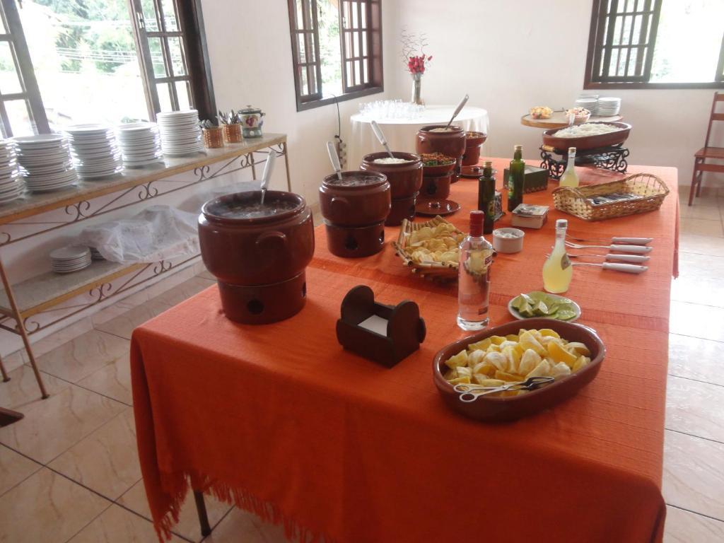Pousada Das Rosas Miguel Pereira Extérieur photo