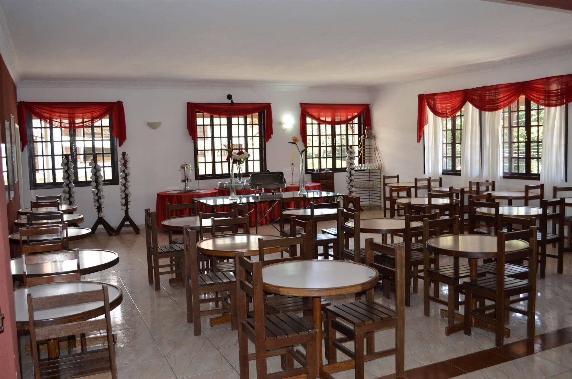 Pousada Das Rosas Miguel Pereira Extérieur photo